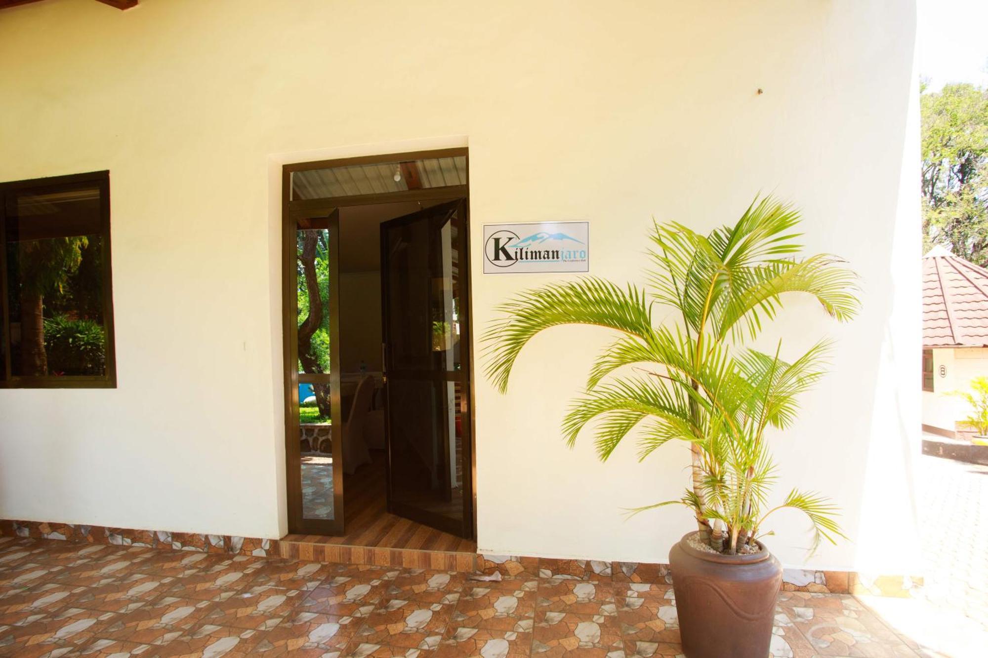 Keys Hotel Moshi Exterior photo